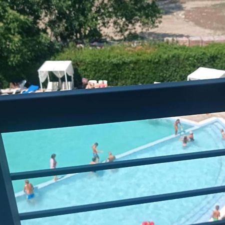 Modern 2 Bedroom Apartment In Top Location In Sunny Beach Just 150 Meters From Casino Platinum Zewnętrze zdjęcie