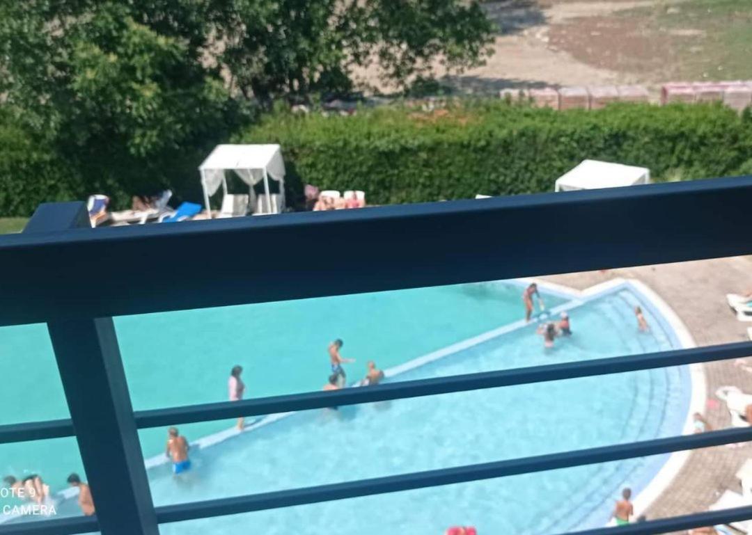 Modern 2 Bedroom Apartment In Top Location In Sunny Beach Just 150 Meters From Casino Platinum Zewnętrze zdjęcie