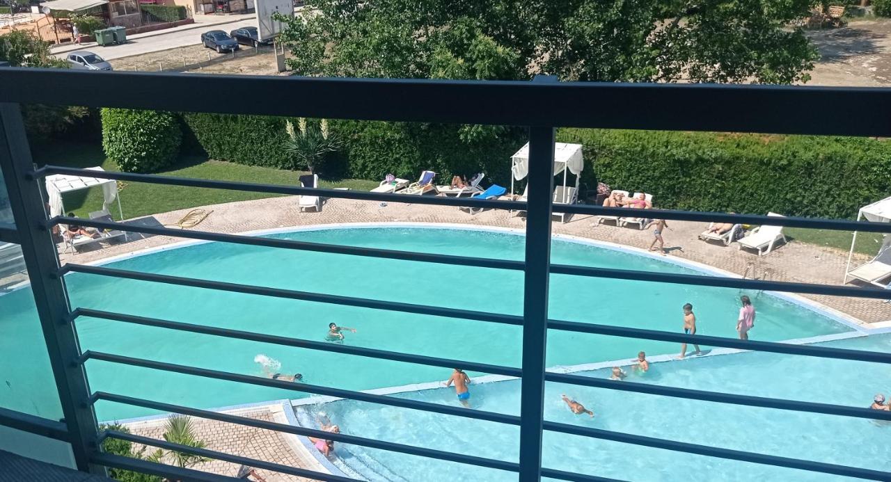Modern 2 Bedroom Apartment In Top Location In Sunny Beach Just 150 Meters From Casino Platinum Zewnętrze zdjęcie